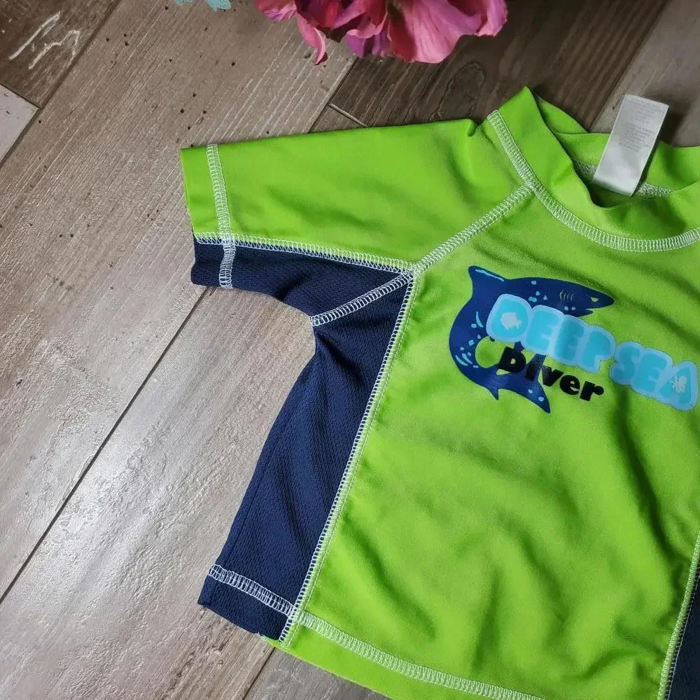 Carter's Baby Boy Rash Guard Swim Top Size 12m Deep Sea Diver Shark EUC